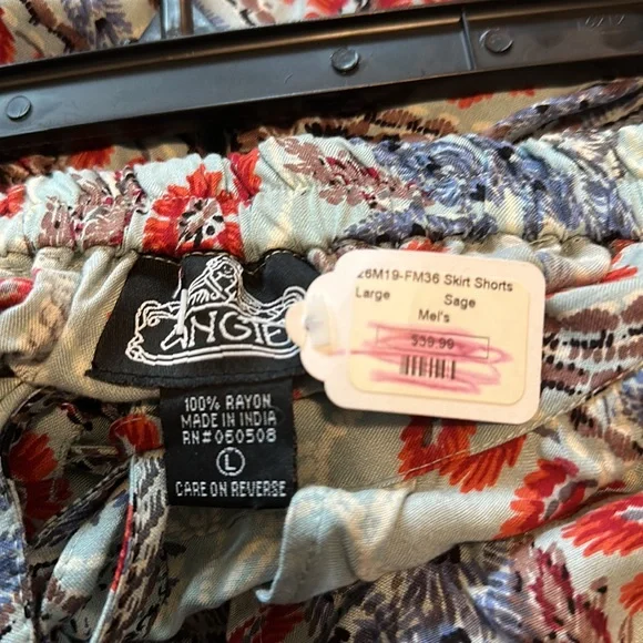 Cute skirt shorts! Brand new! - Picture 5 of 5